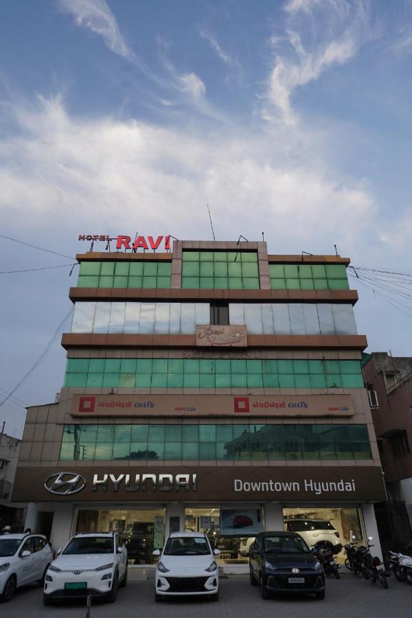 Hotel Ravi Residency Nadiad Ngoại thất bức ảnh